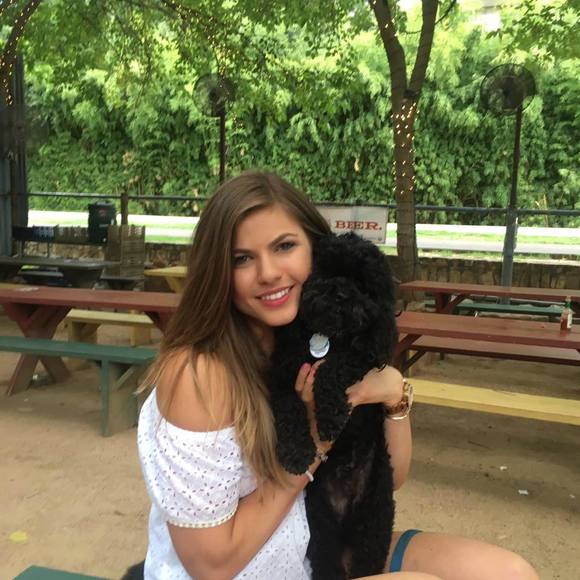 Meet your Posher, Kim - Picture 1 of 1